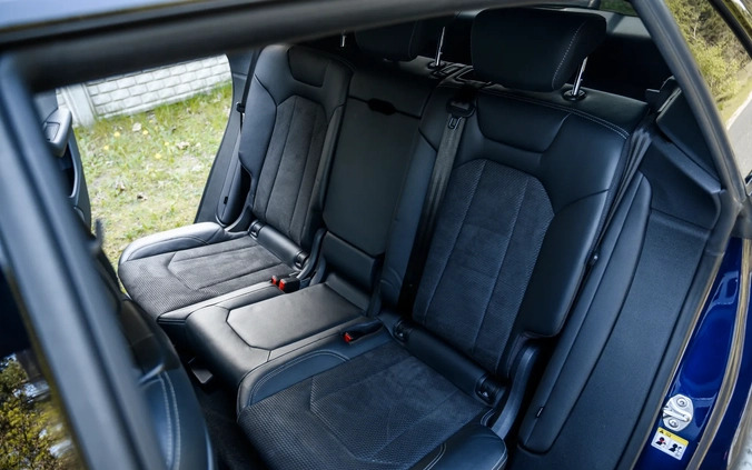 Audi SQ8 cena 375000 przebieg: 76000, rok produkcji 2019 z Wieruszów małe 352